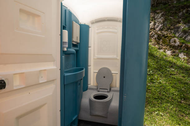 Best Portable restroom trailer rental  in Madeira Beach, FL