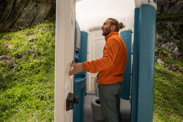 Best Portable bathroom rental  in Madeira Beach, FL